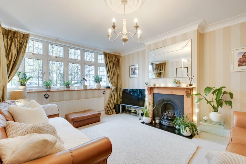 3 bedroom semidetached house for sale in Crown Woods Way, London, SE9
