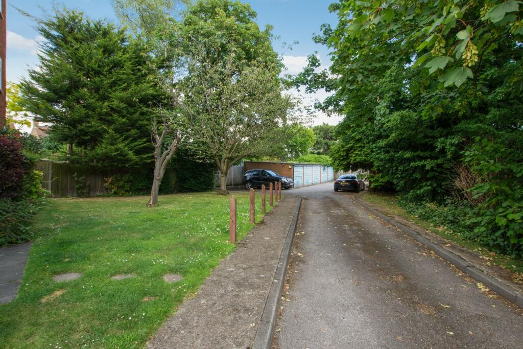Additional property image - Carlton Road, Sidcup, DA14