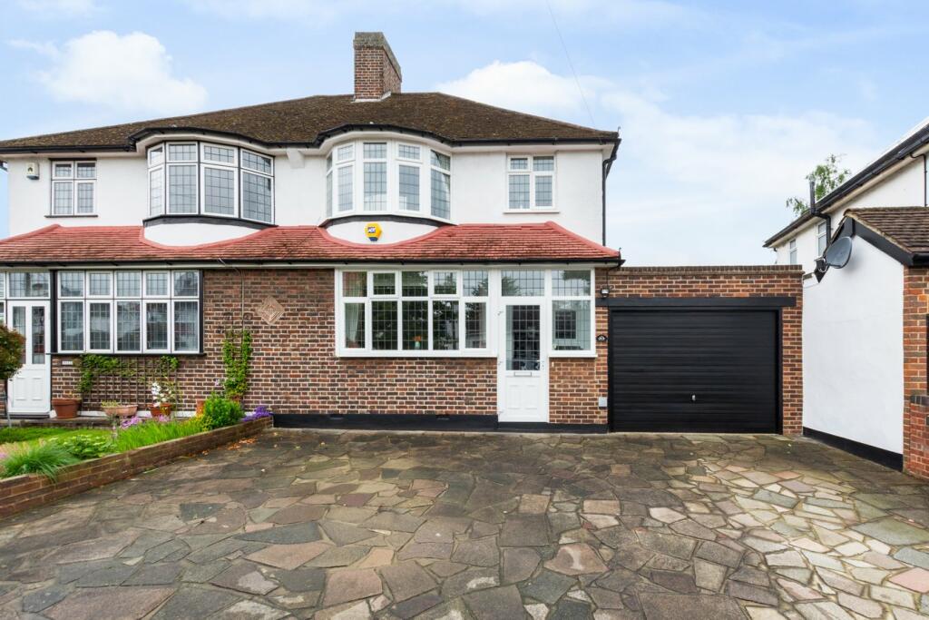 3 bedroom semidetached house for sale in Halfway Street, Sidcup, DA15