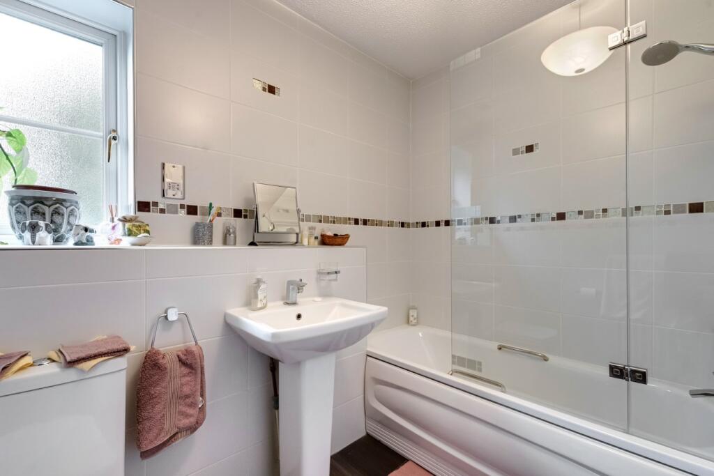 Additional property image - White Oak Gardens, Sidcup, DA15