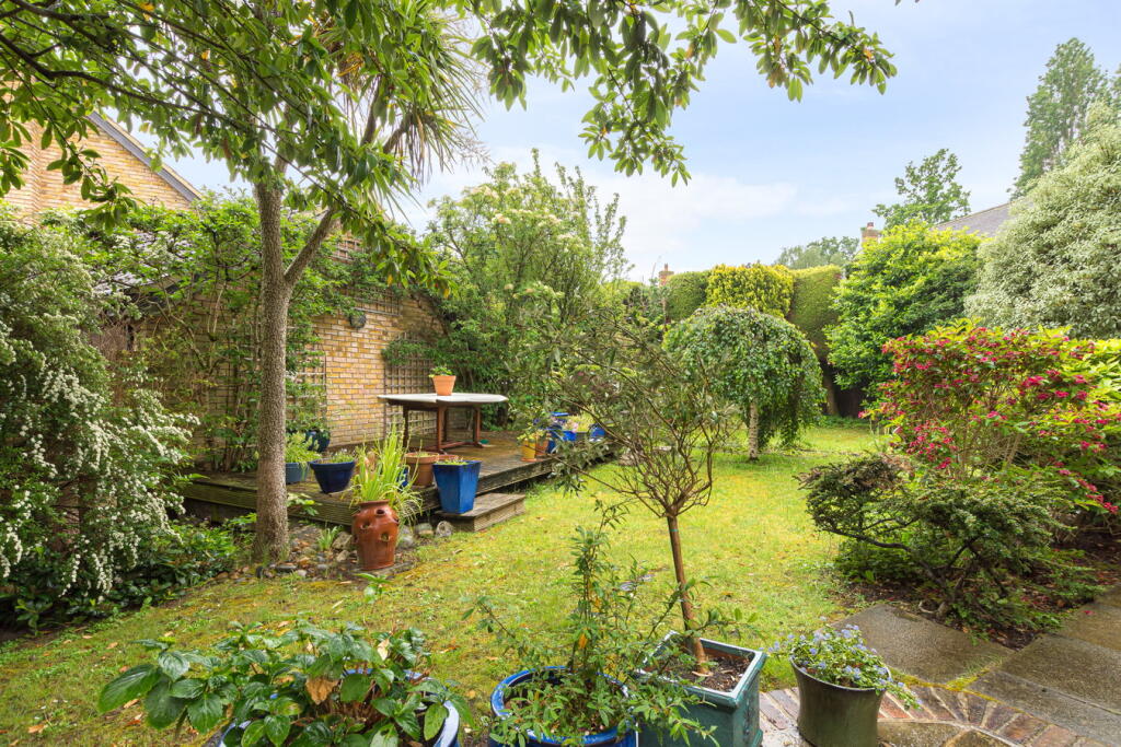 Additional property image - White Oak Gardens, Sidcup, DA15
