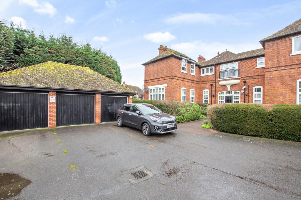 Additional property image - Redwood Close, Sidcup, DA15