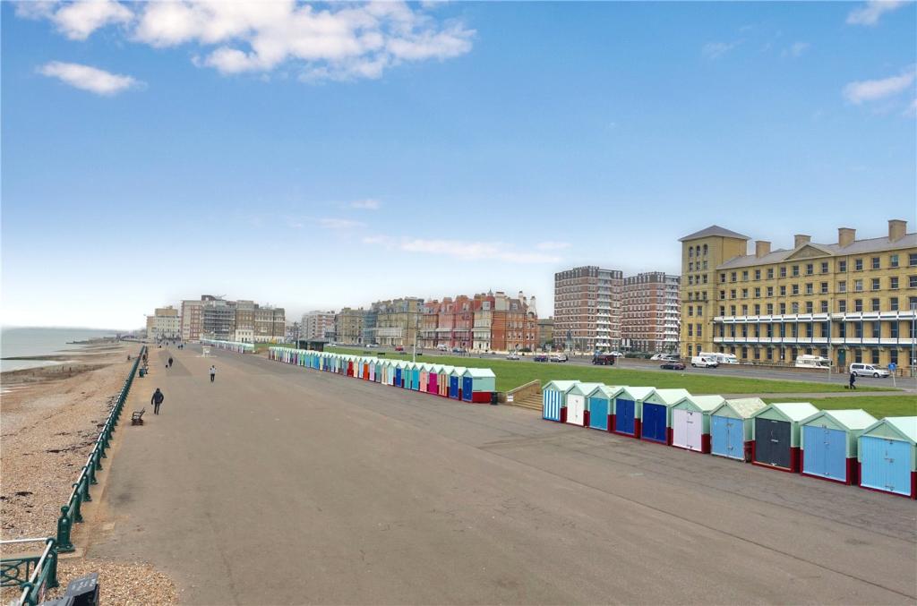 Additional property image - Grand Avenue, Hove, East Sussex, BN3