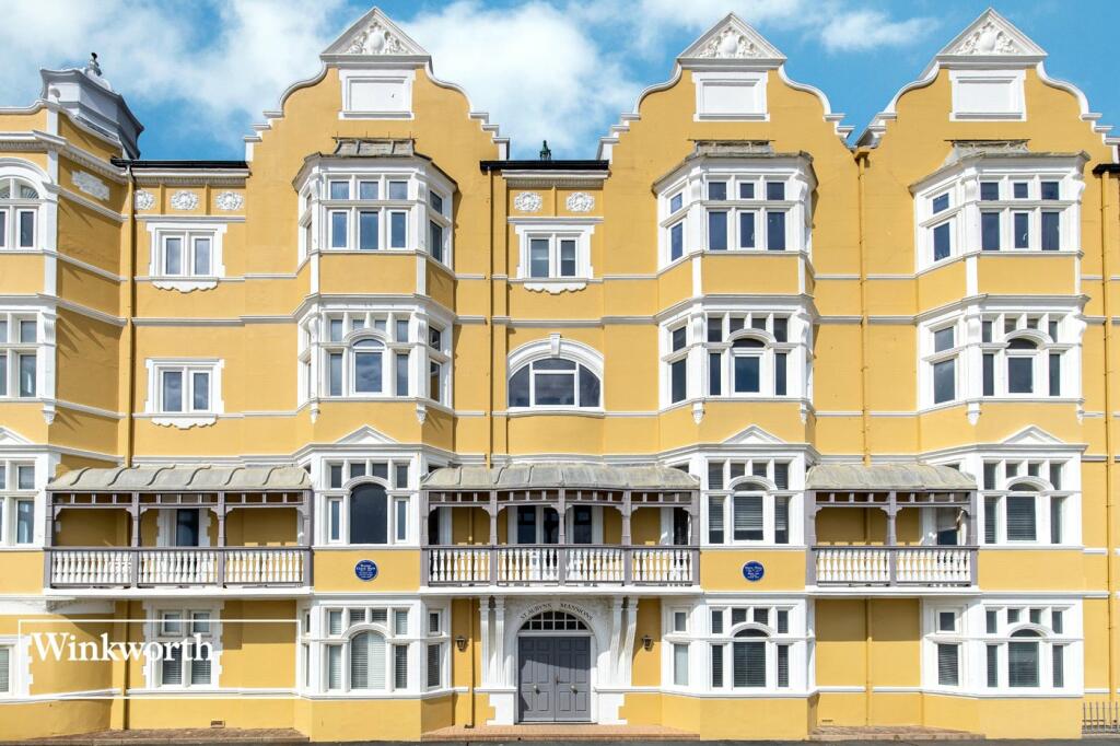 3 bedroom apartment for sale in Kings Esplanade, Hove, East Sussex, BN3