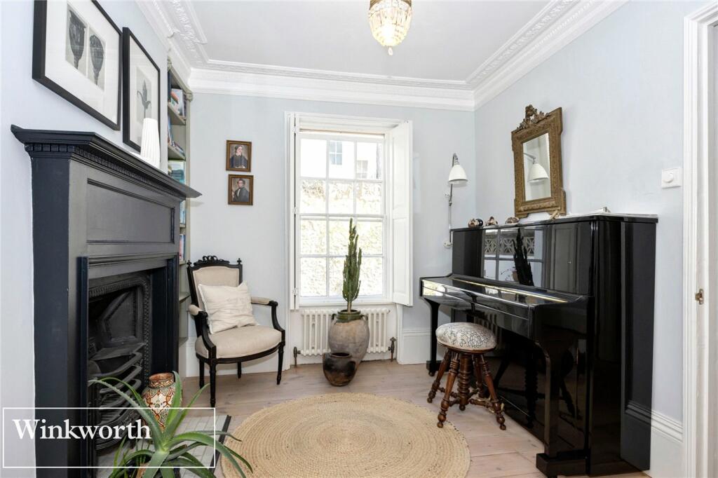 Additional property image - Crescent Place, Brighton, East Sussex, BN2