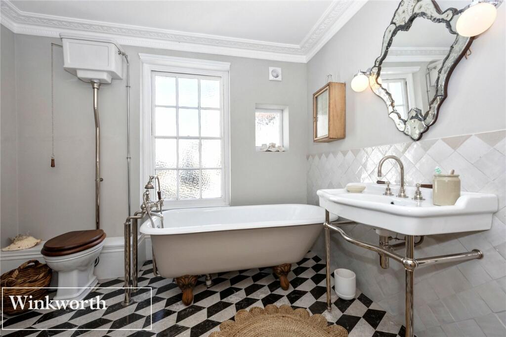 Additional property image - Crescent Place, Brighton, East Sussex, BN2