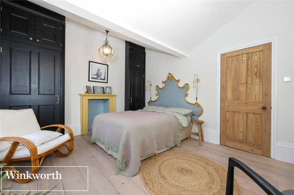 Additional property image - Crescent Place, Brighton, East Sussex, BN2