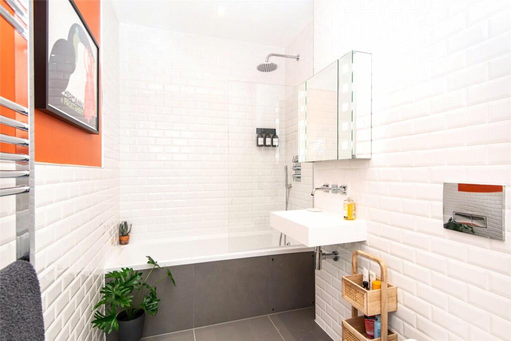 Additional property image - Queens Road, Worthing, West Sussex, BN11
