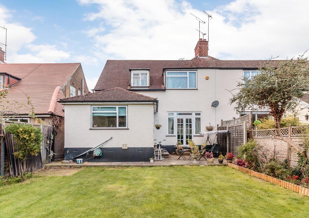 4 bedroom semidetached house for sale in The Avenue, Pinner, HA5