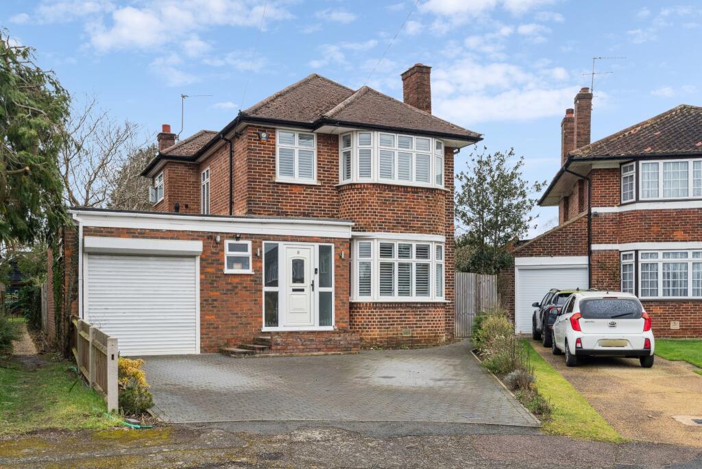 Main image of property: Oakmeade, Hatch End, Pinner HA5