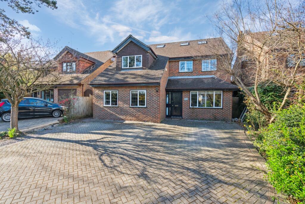 Main image of property: Gippeswyck Close,Pinner, Ha5