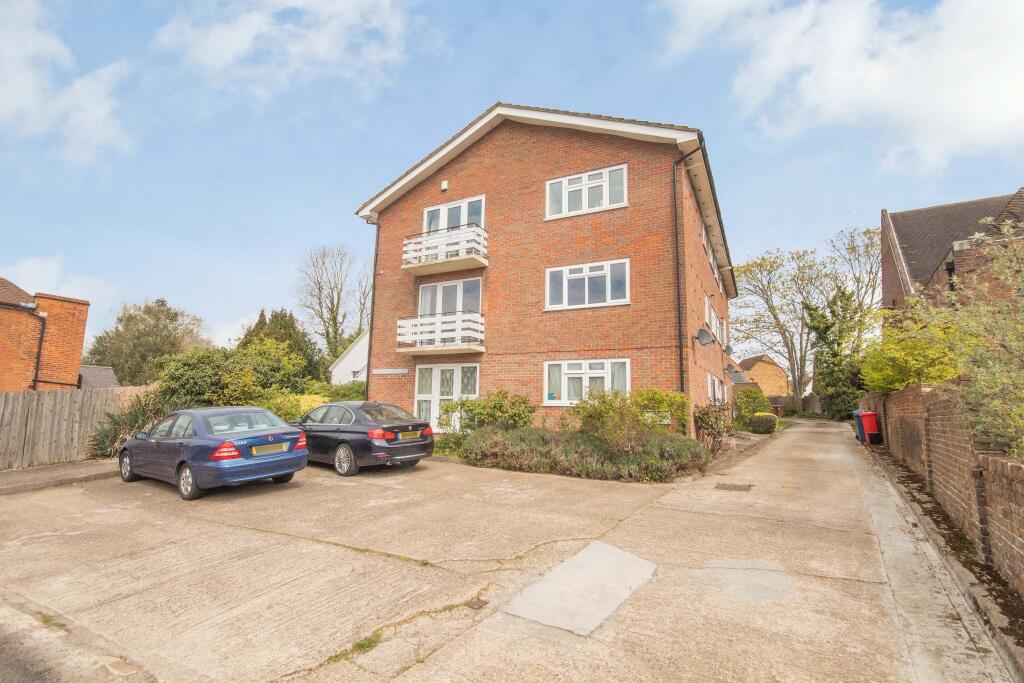 Main image of property: North End Lodge, Elm Park Road, Pinner,  HA5
