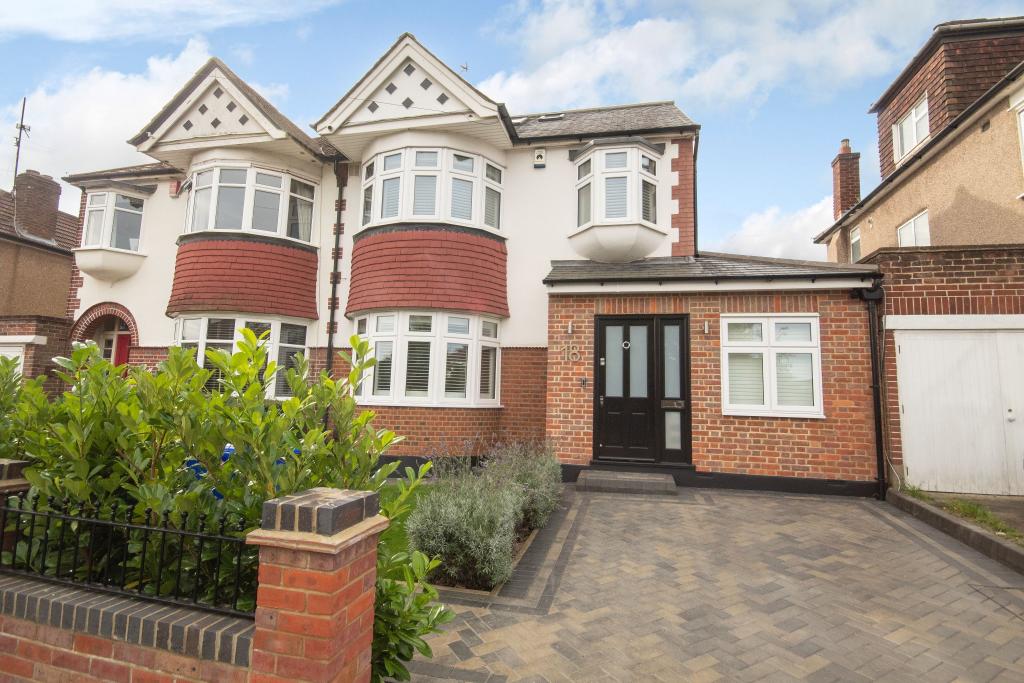 5 bedroom semidetached house for sale in St Michaels Crescent, Pinner