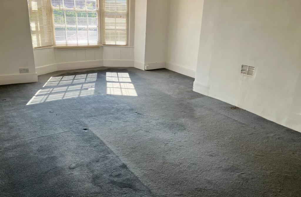 Additional property image - Preston House, 76b High Street, Steyning, BN44 3RD