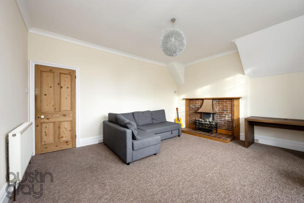 Additional property image - Flat 5, 32 St Johns Road, Eastbourne, BN20 7JB