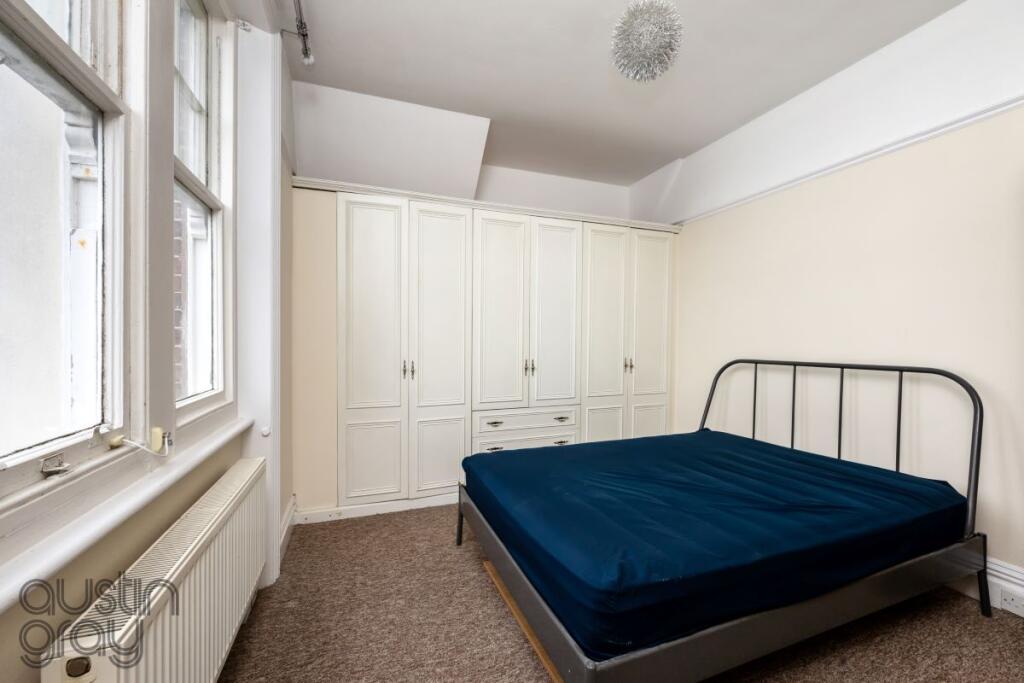 Additional property image - Flat 5, 32 St Johns Road, Eastbourne, BN20 7JB