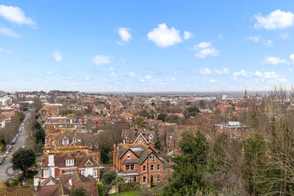 Additional property image - Flat 5, 32 St Johns Road, Eastbourne, BN20 7JB
