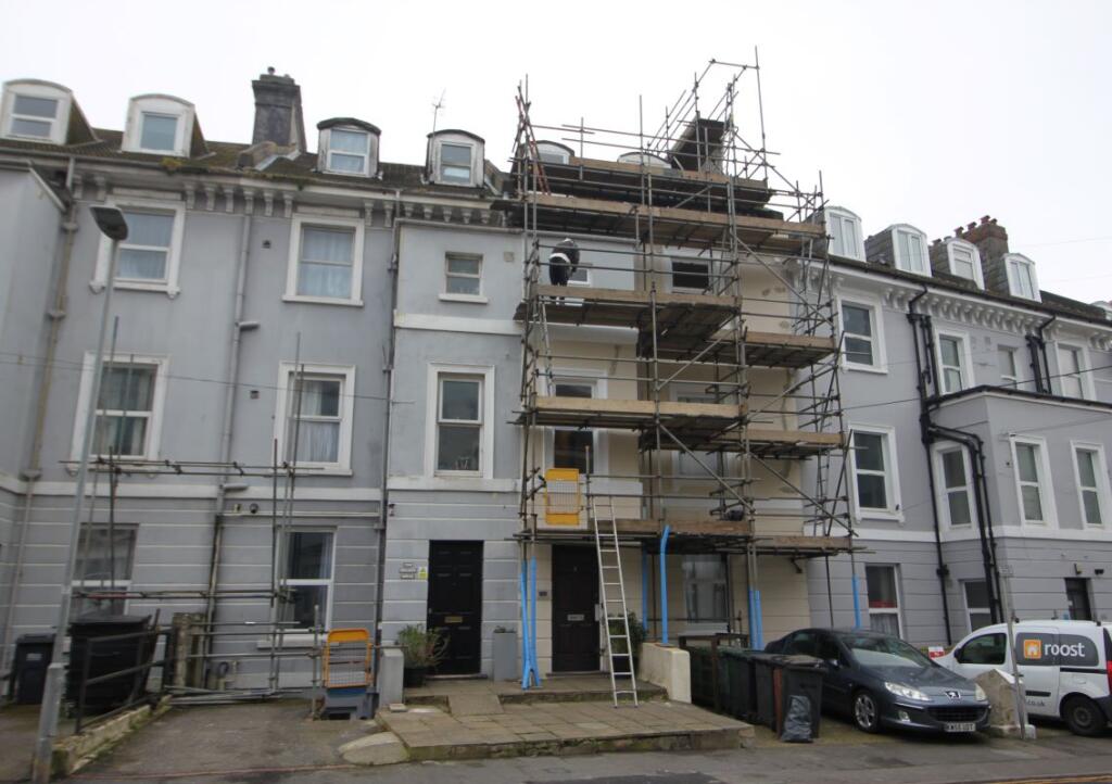 Main image of property: Flat 4, 6 Devonshire Road, Hastings, East Sussex, TN34 1NE