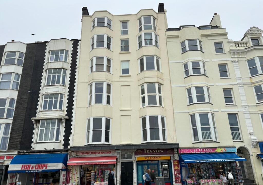 Main image of property: Flat 7, 41 Kings Road, Brighton, BN1 1NA