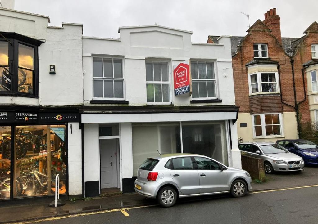 Mixed use property for sale in 6 Guildford Road, Westcott, Dorking, RH4