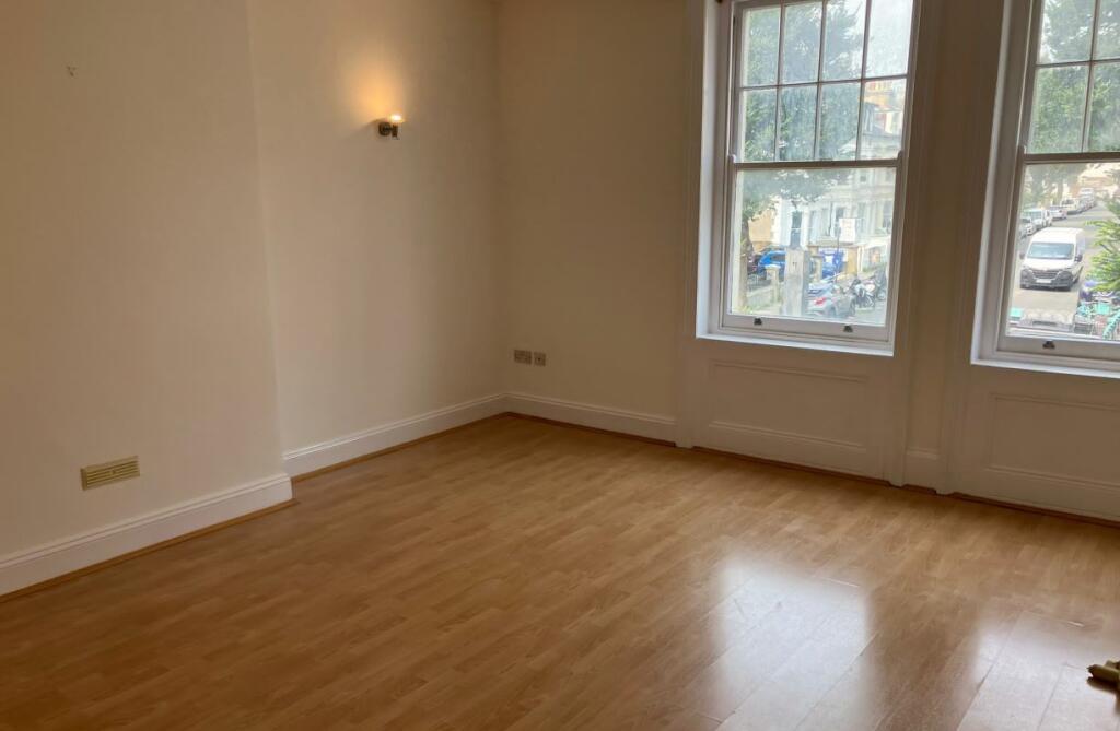 Additional property image - 190 Church Road, Hove, East Sussex, BN3 2DJ