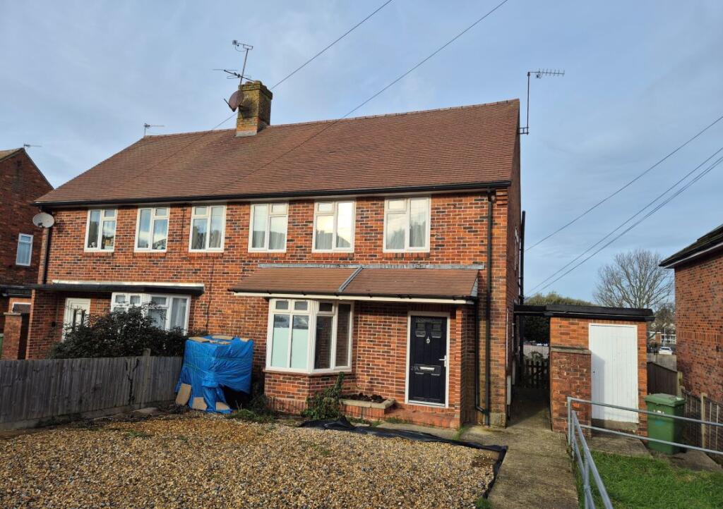 Main image of property: 21A Cranford Road, Petersfield, GU32 3LX