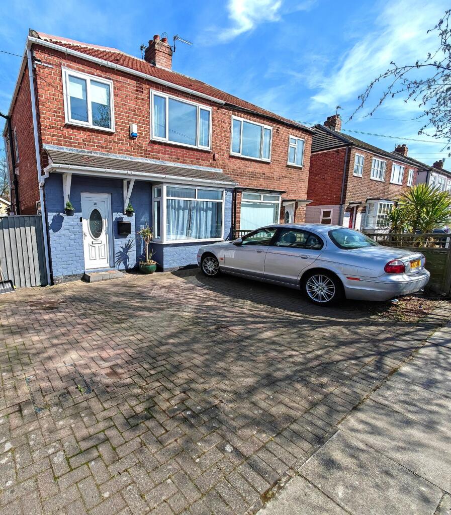3 bedroom semi-detached house