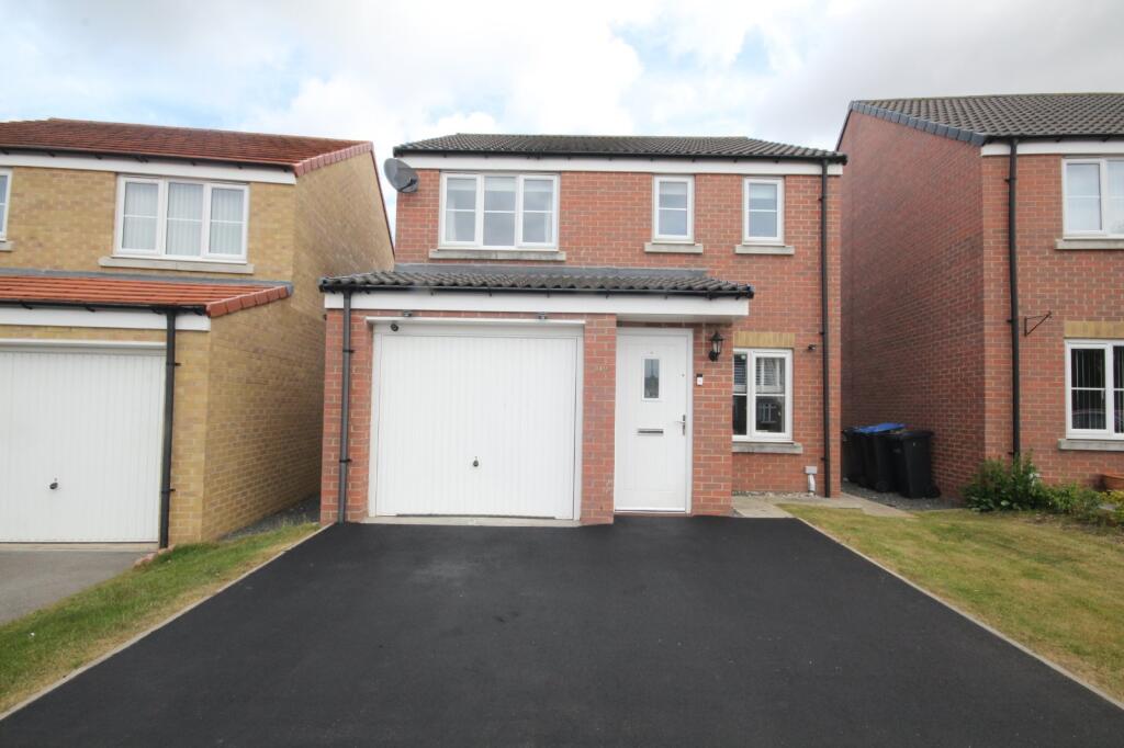 Main image of property: Earlsdon Avenue, Acklam, Middlesbrough, North Yorkshire, TS5