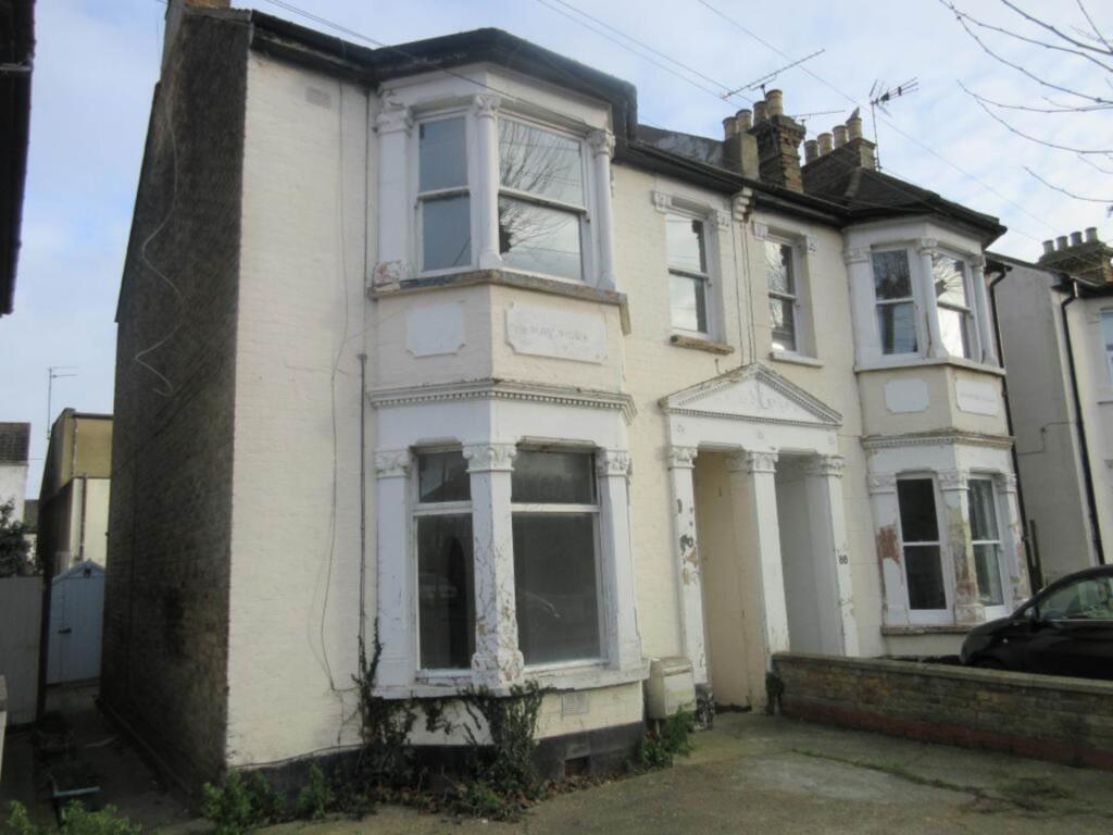 Main image of property: Park Road, Westcliff On Sea