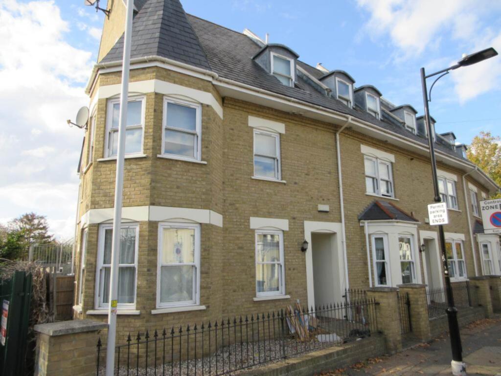 Main image of property: Park Avenue, Park Road, Westcliff On Sea