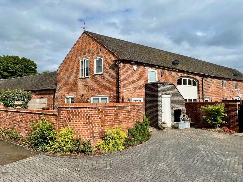 Additional property image - 7 Lamb Farm Barns, London Road, Canwell B75 5SD