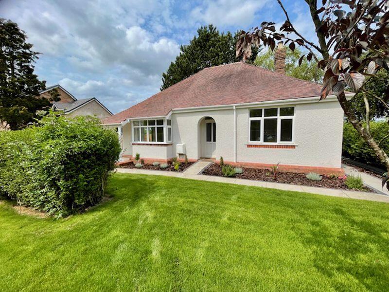 Main image of property: Tamworth Road, Polesworth, Tamworth. B78 1HX