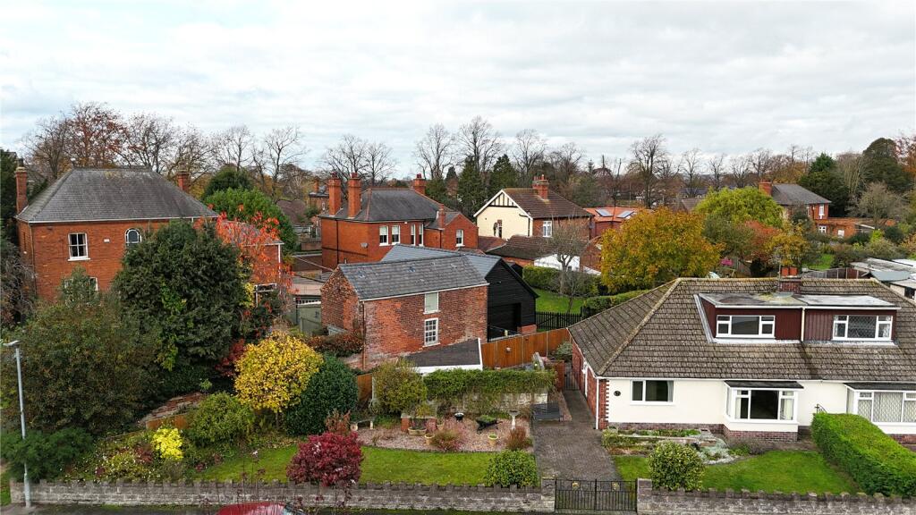 Main image of property: Glanford Road, Brigg, Lincolnshire, DN20