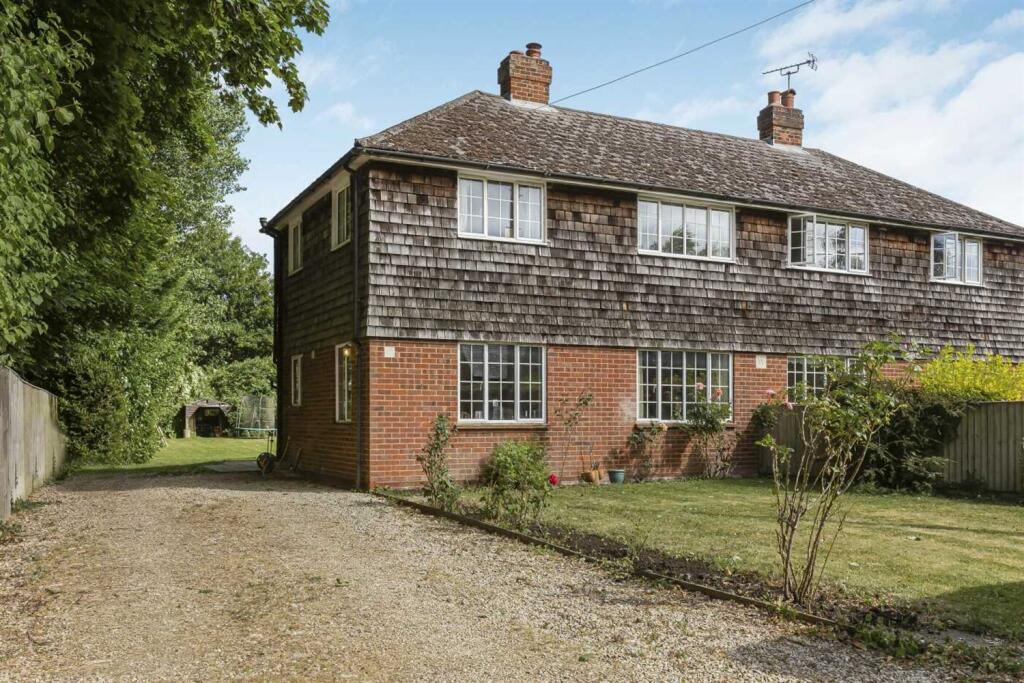 Main image of property: The Green, Aston Rowant