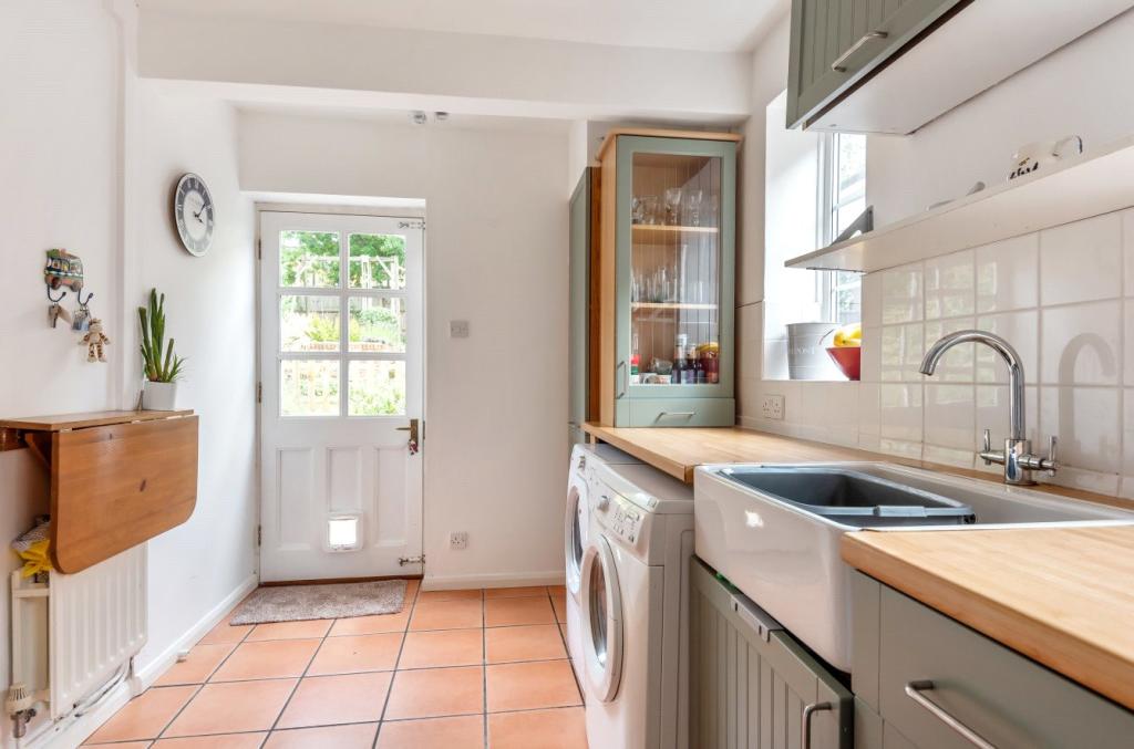 3 bedroom semidetached house for sale in Onslow Village, Guildford