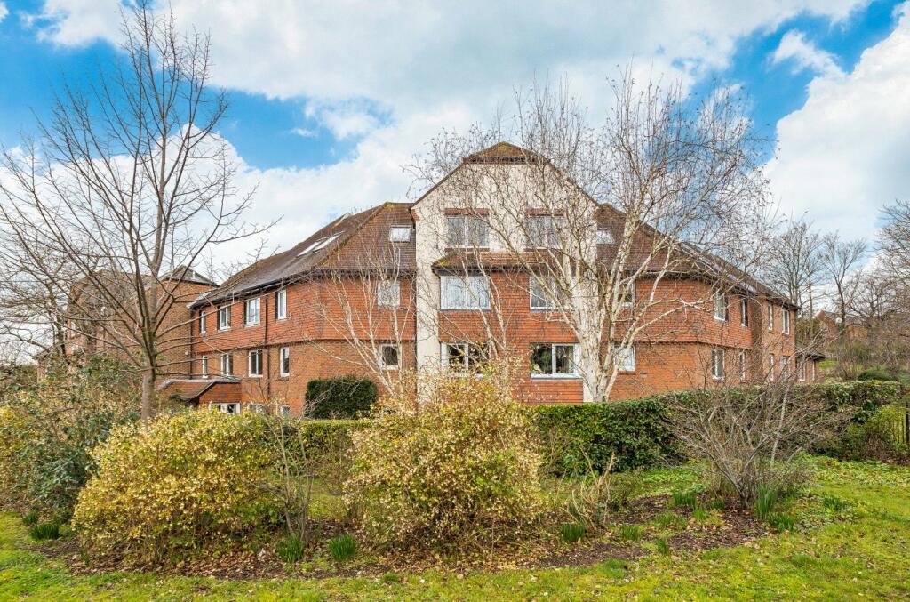 1 bedroom retirement property for sale in Guildford, Surrey, GU1