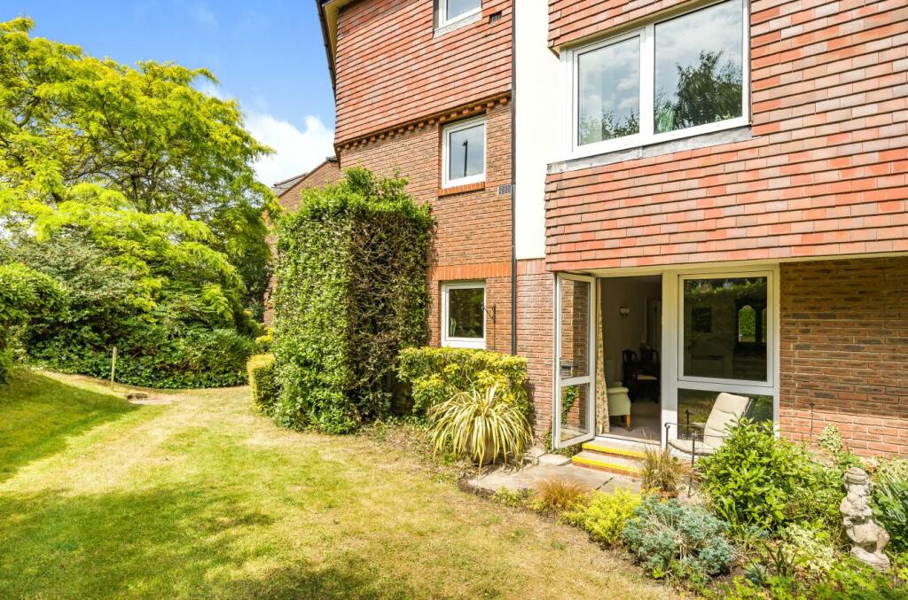2 bedroom retirement property for sale in York Road, Guildford, Surrey, GU1