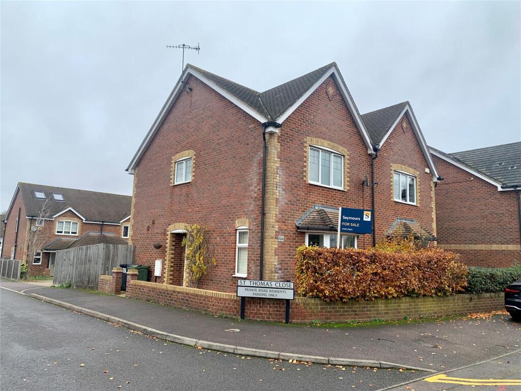 2 bedroom semidetached house for sale in Chilworth, Guildford, Surrey, GU4