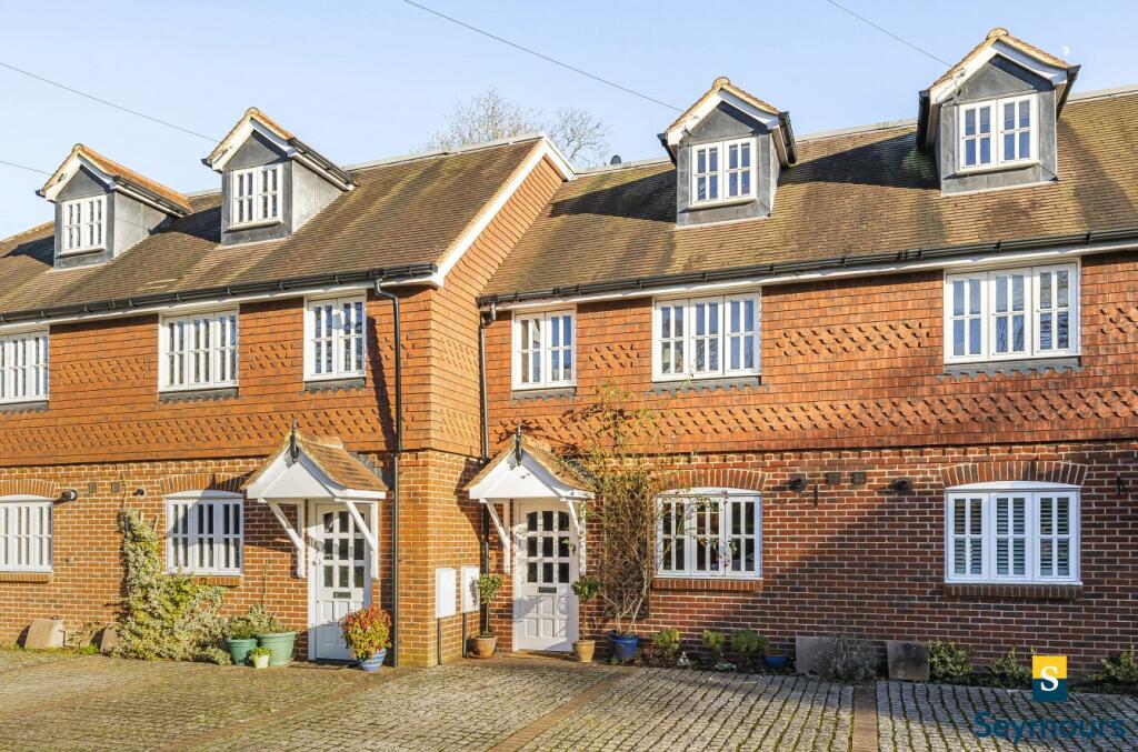 3 bedroom terraced house for sale in Horsham Road, Shalford, Guildford, Surrey, GU4