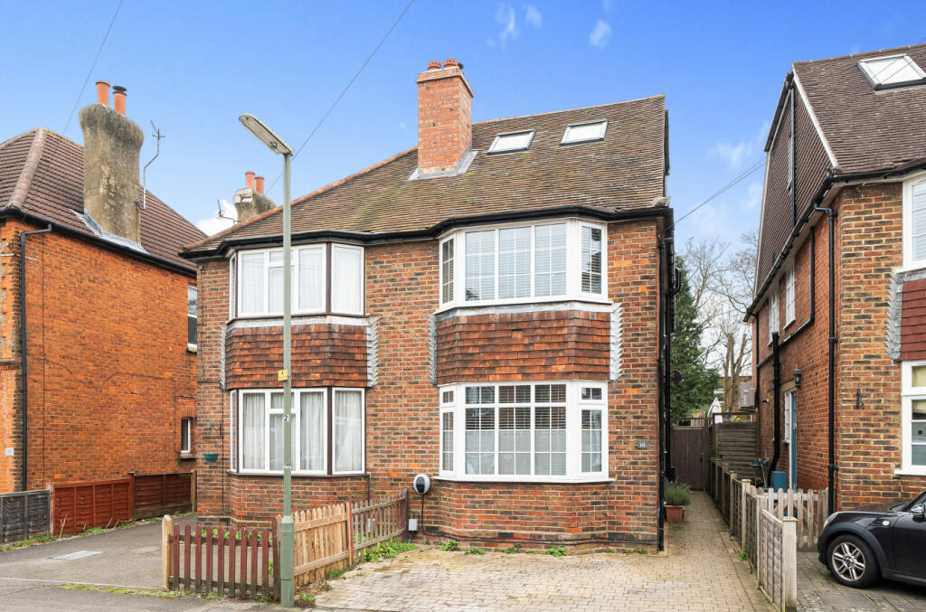 4 bedroom semi-detached house for sale in William Road, Guildford, Surrey, GU1