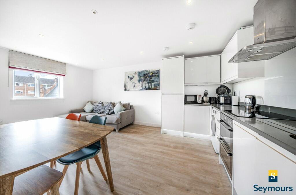 2 bedroom flat for sale in Bury Fields, Bury Fields, Guildford, Surrey, GU2