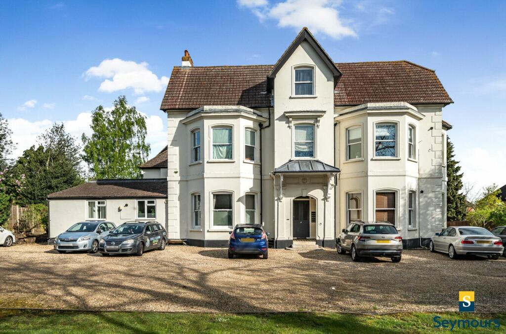1 bedroom flat for sale in Grange Road, Guildford, Surrey, GU2