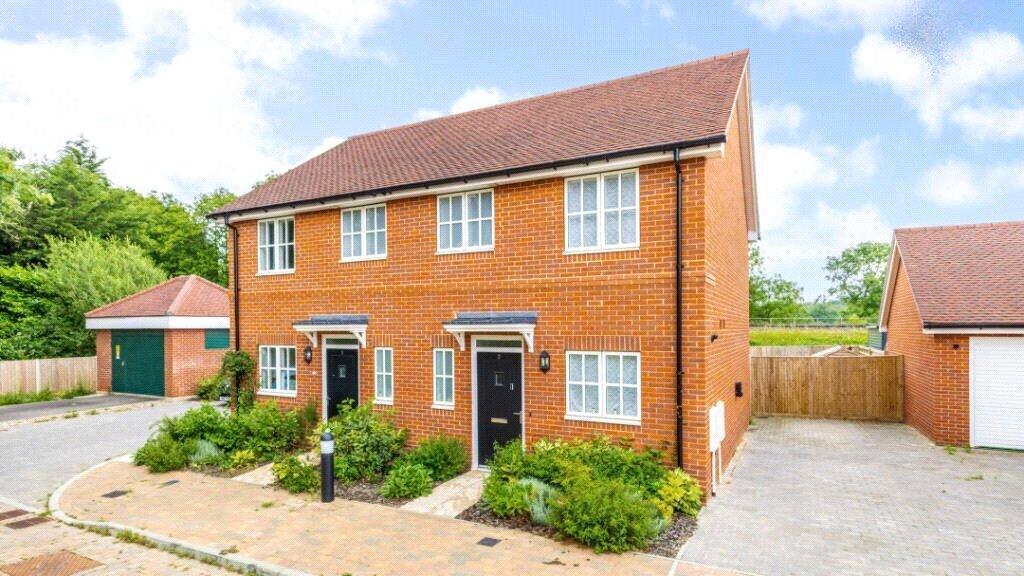 Main image of property: River Wey Close, Artington, Guildford, Surrey, GU3