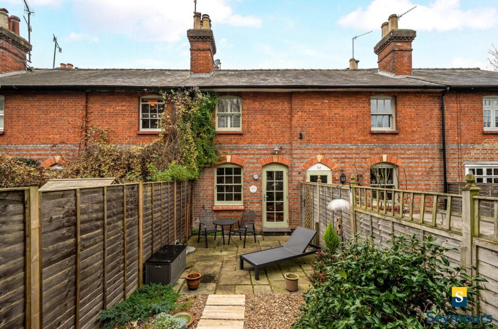 Main image of property: Lawnsmead, Wonersh, Guildford, Surrey, GU5