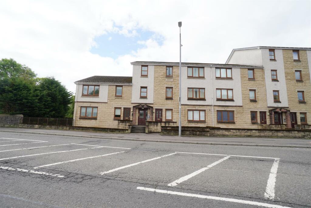 2 bedroom apartment for rent in Main Street, Lennoxtown, G66
