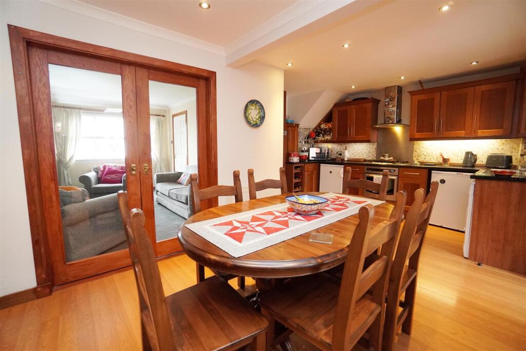 Main image of property: Kingsway, Kirkintilloch, Glasgow