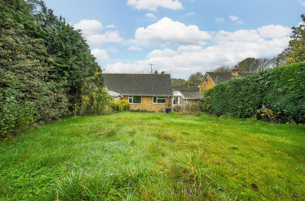 Additional property image - Willow Crescent, Warminster, BA12