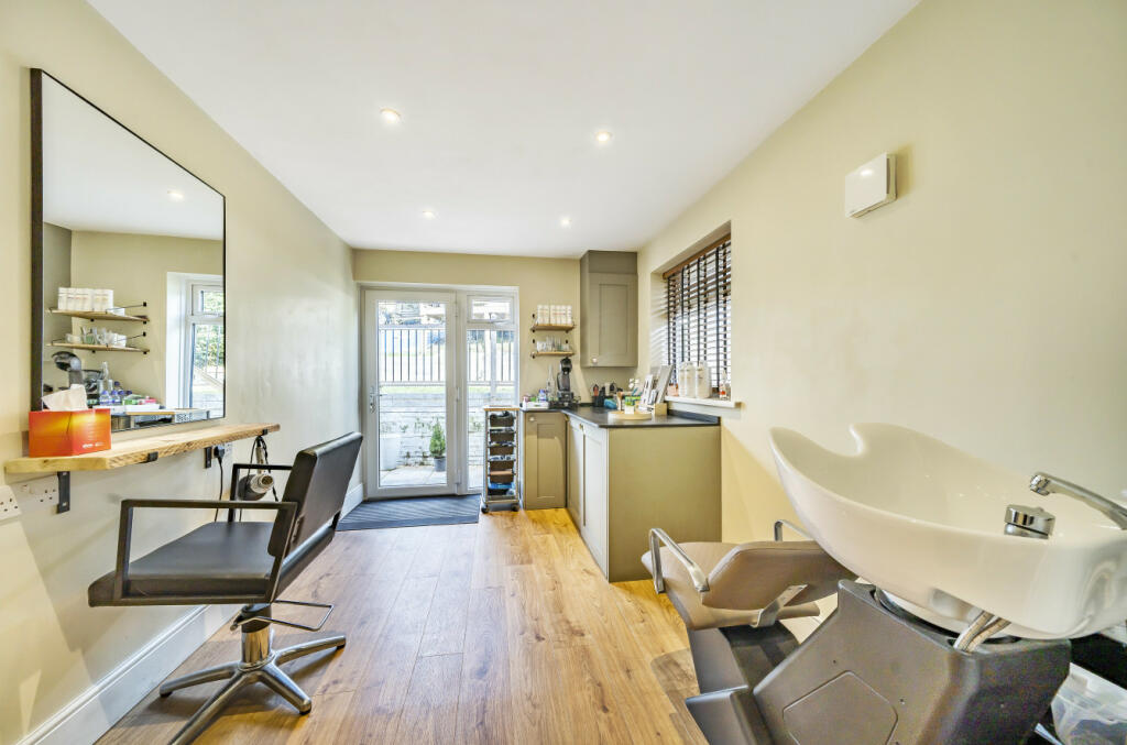 Additional property image - Thames Close, Warminster, BA12