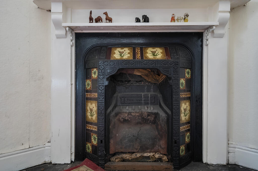 Additional property image - Sambourne Road, Warminster, BA12