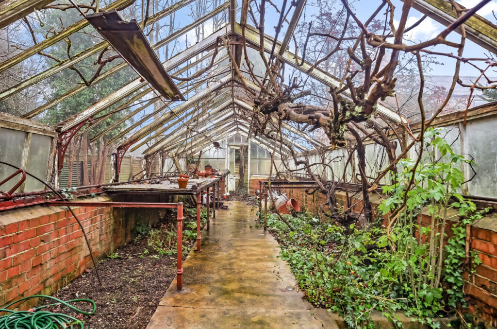 Additional property image - Sambourne Road, Warminster, BA12